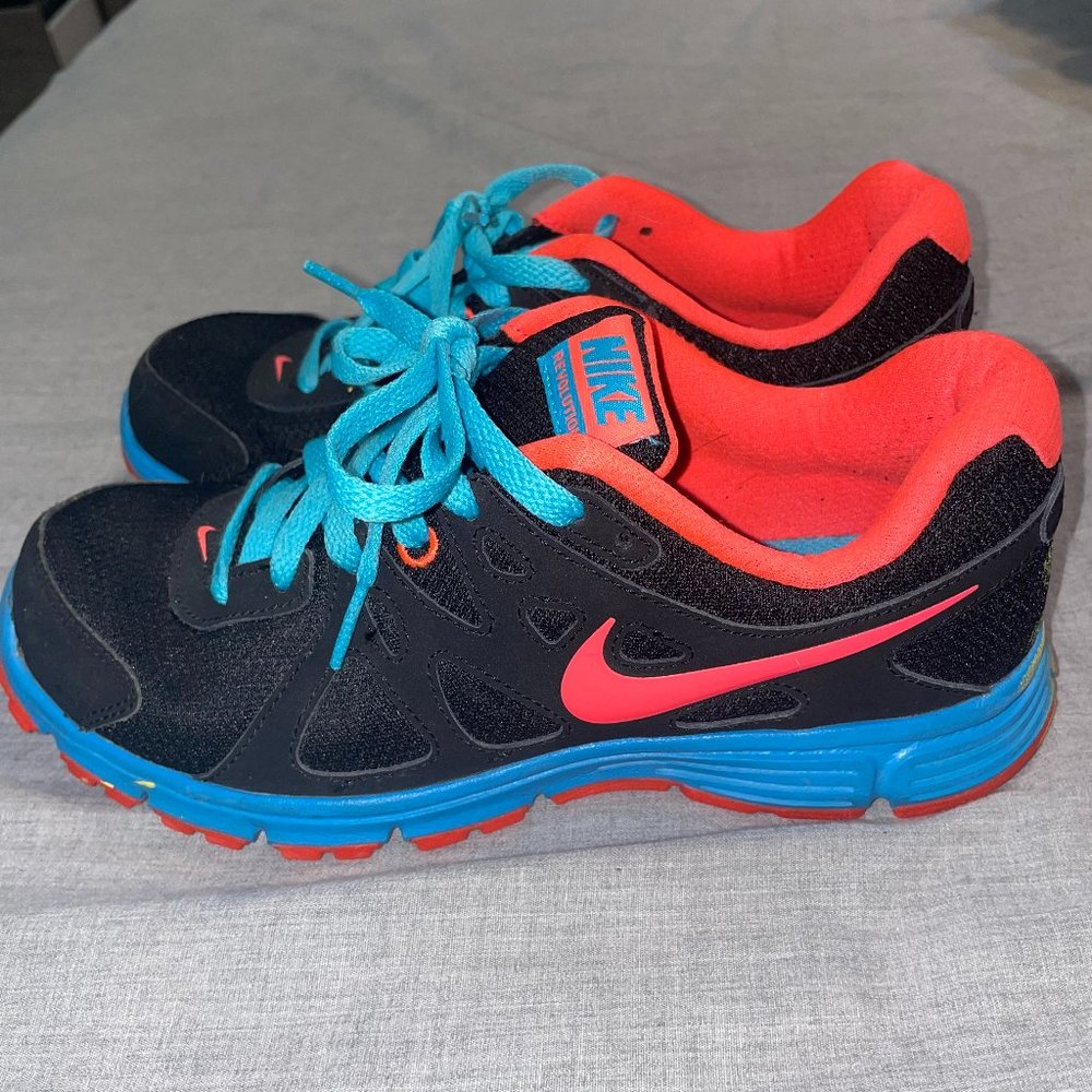 Nike Revolution 2 Sneakers, Size 6.5 Womens